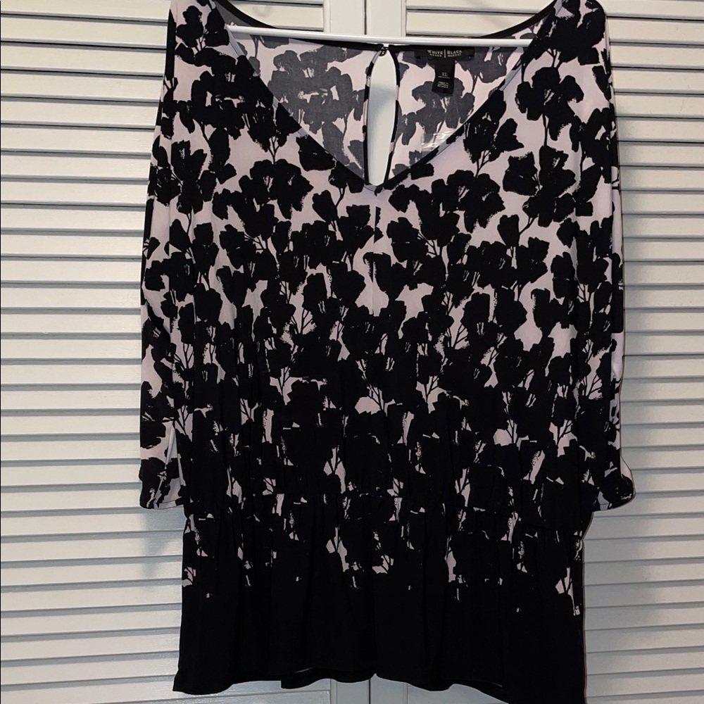 NWT! White House Black Market Monochrome Patterned Top, XL